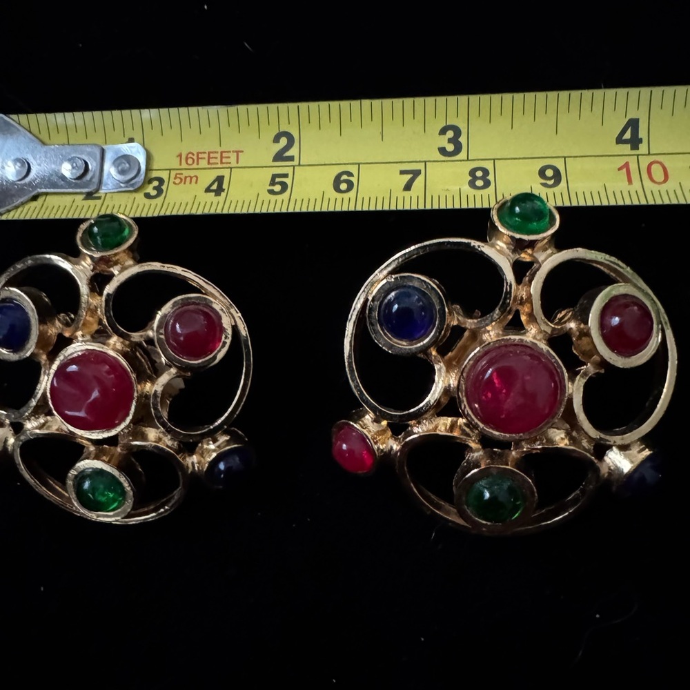 Chanel Vintage Gripoix-Style Multicolor Glass Cabochon Earrings - Picture 4 of 5